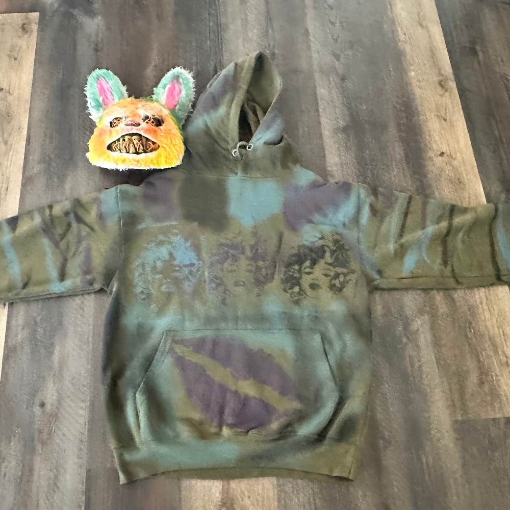 SOLID16&CO CUSTOM HOODIE